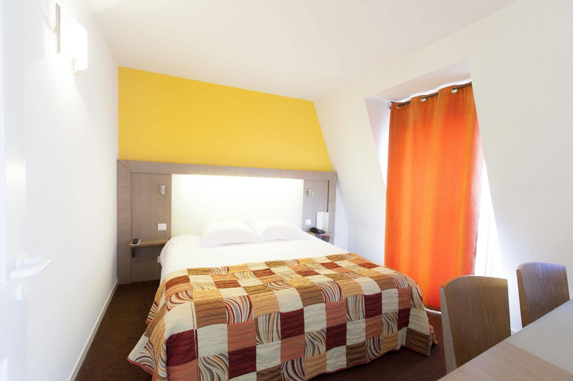 Alysson Hotel Oloron-Sainte-Marie Esterno foto