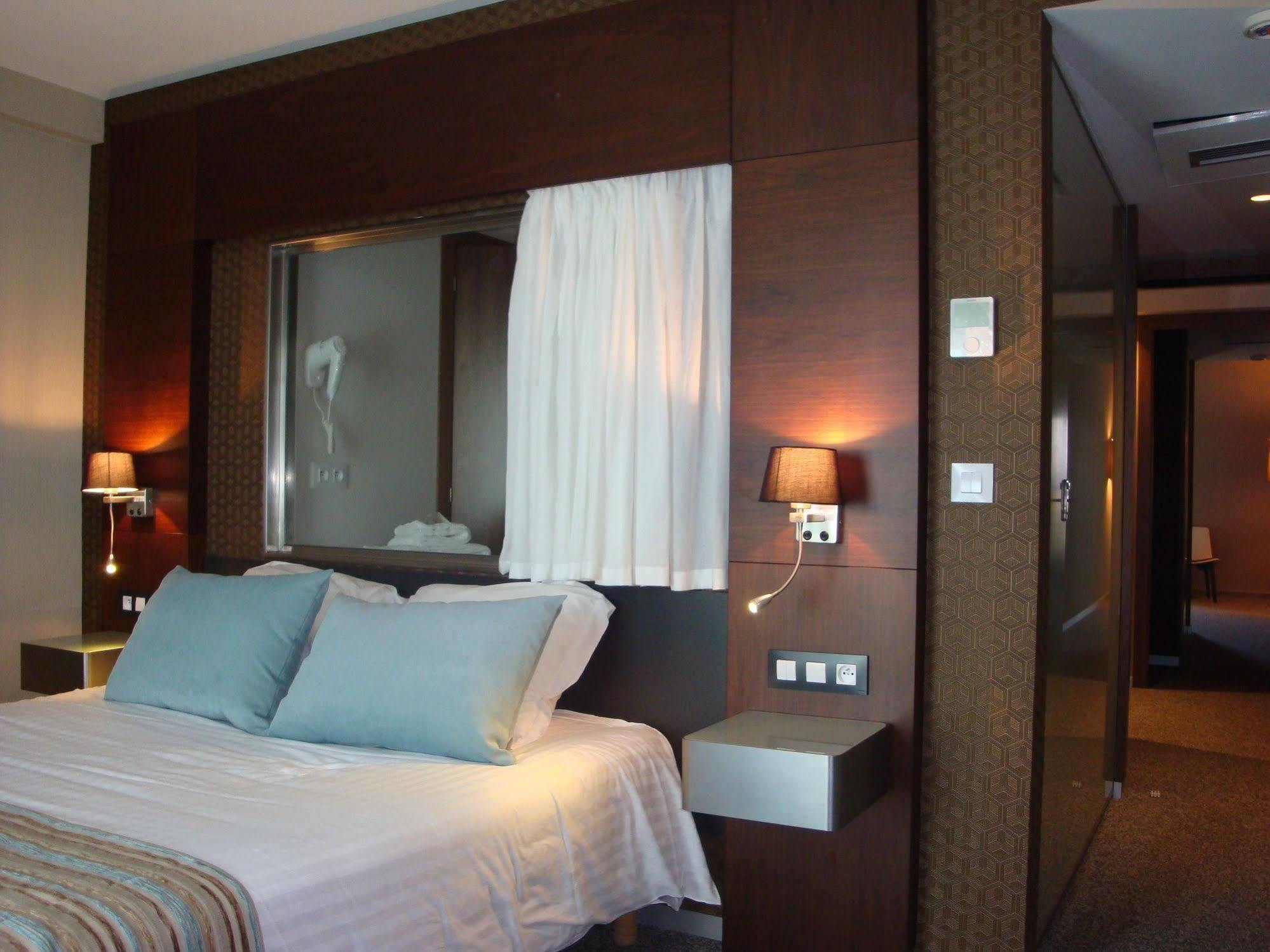 Alysson Hotel Oloron-Sainte-Marie Esterno foto